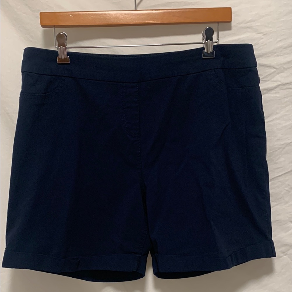 Soft Surroundings Navy Women's Shorts Large 6” inseam VGUC
